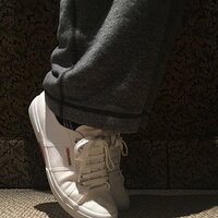 Superga_en pointe.jpg