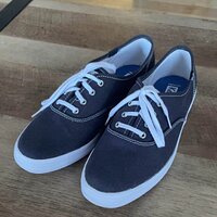 Marketplace Keds Girl_size 7.5_2.JPEG