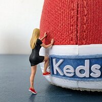 Hailuo_Image_a woman name Susan has long bl_475248593051783177.jpg